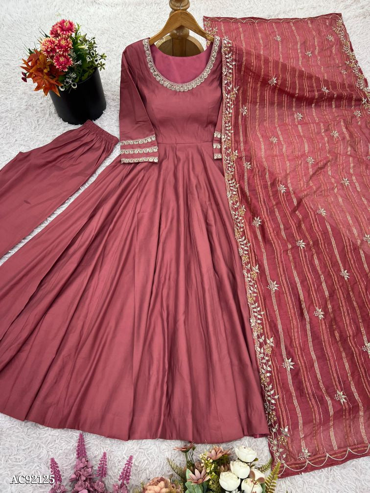 Elegant Mauve Anarkali with Golden Embroidered Dupatta