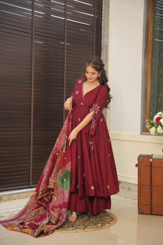 Beautiful Muslin Fabric Anarkali Suit Set