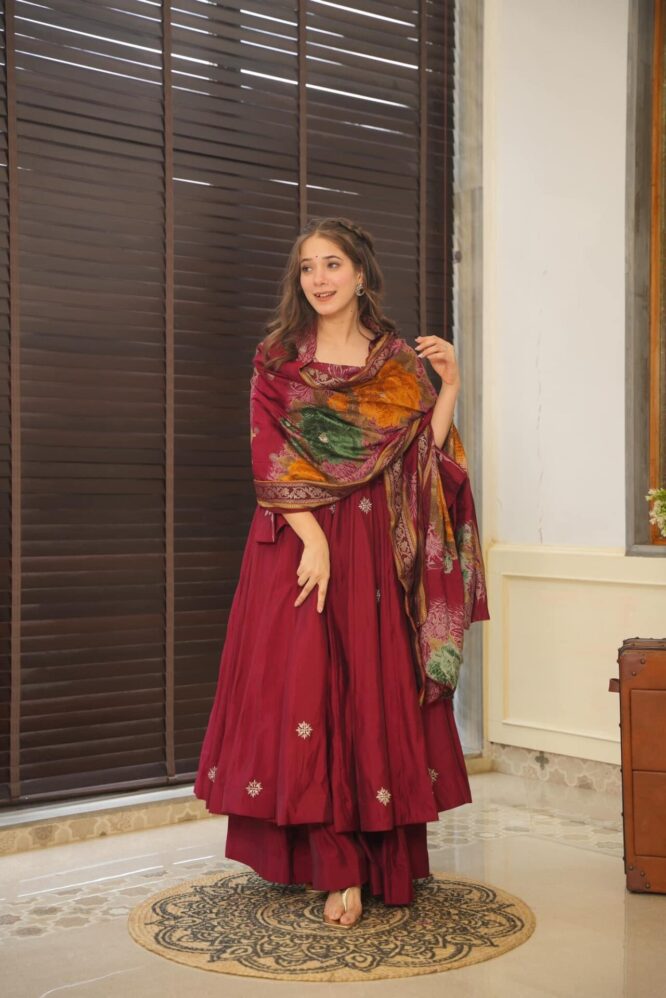 Beautiful Muslin Fabric Anarkali Suit Set